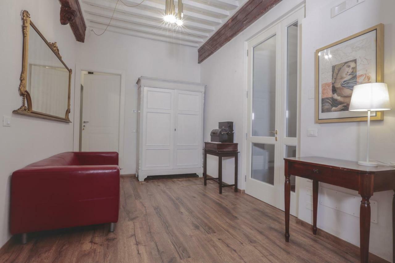 San Pierino Charming Rooms Lukka Zewnętrze zdjęcie