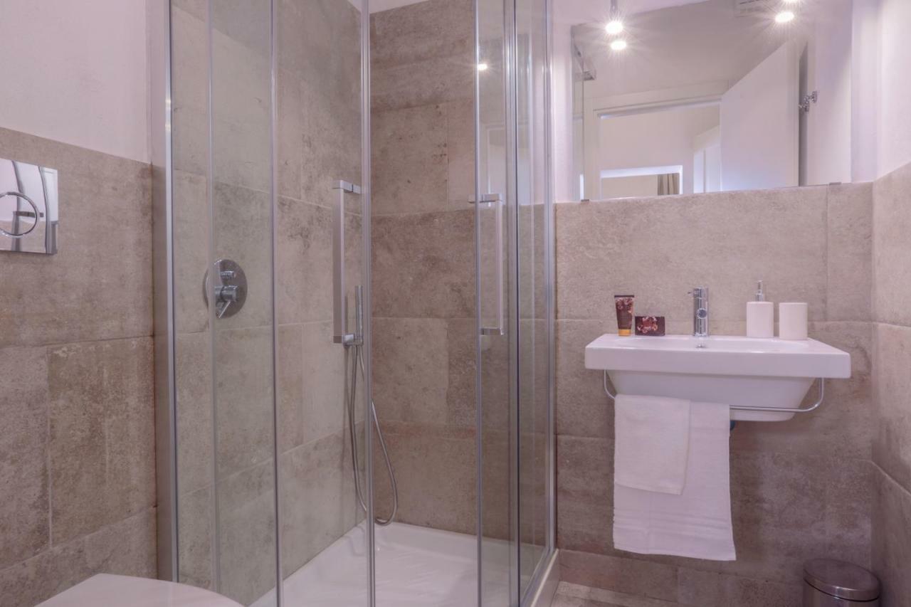 San Pierino Charming Rooms Lukka Zewnętrze zdjęcie